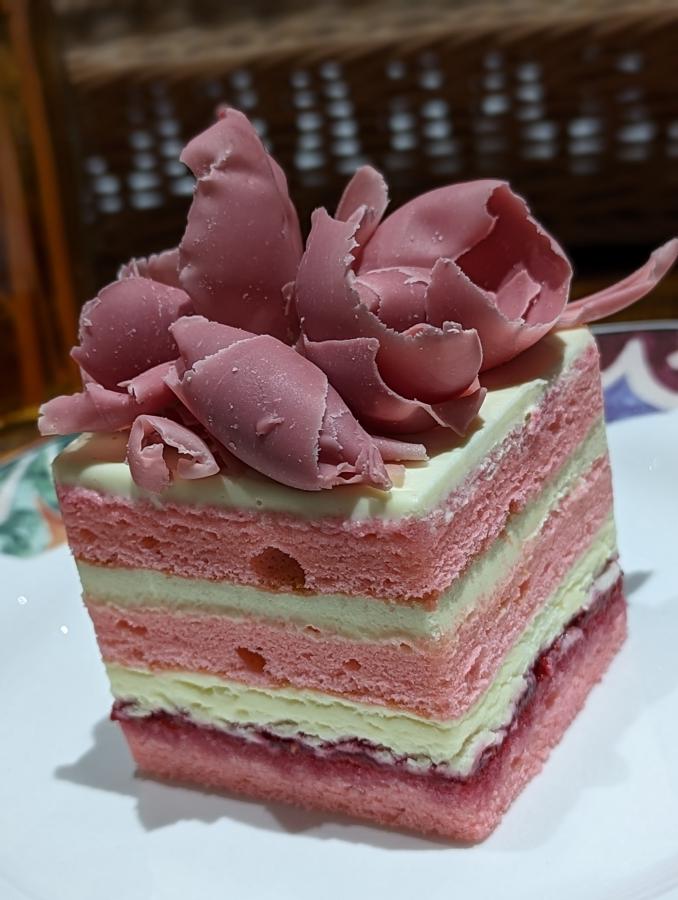 桜のショートケーキ
