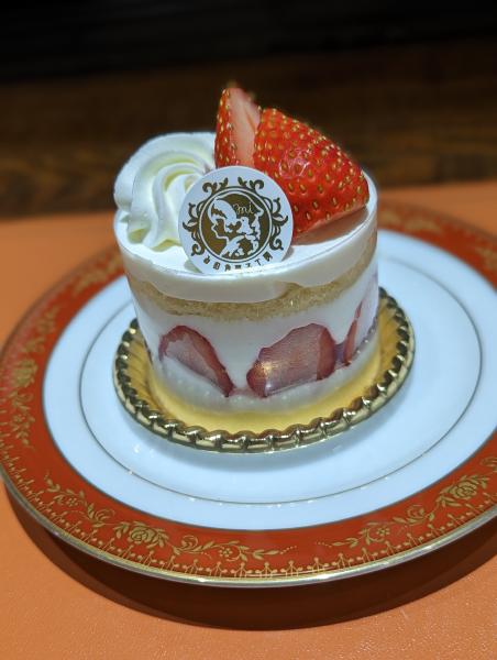 ショートケーキ（丸型）.jpg